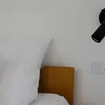 Pensión Achilla 4*