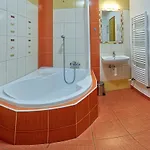 Pensión Achilla 4*